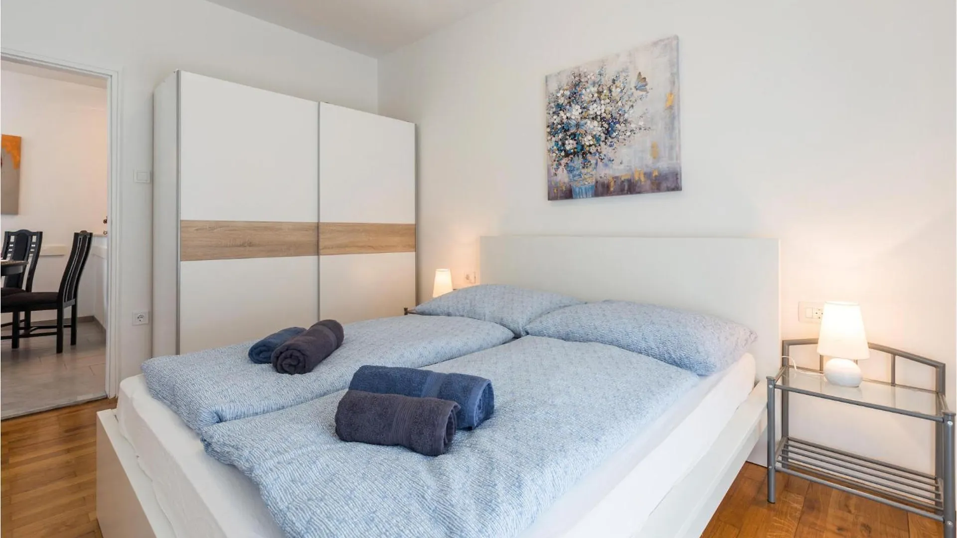 Lovely Apartment In Porec With Kitchen